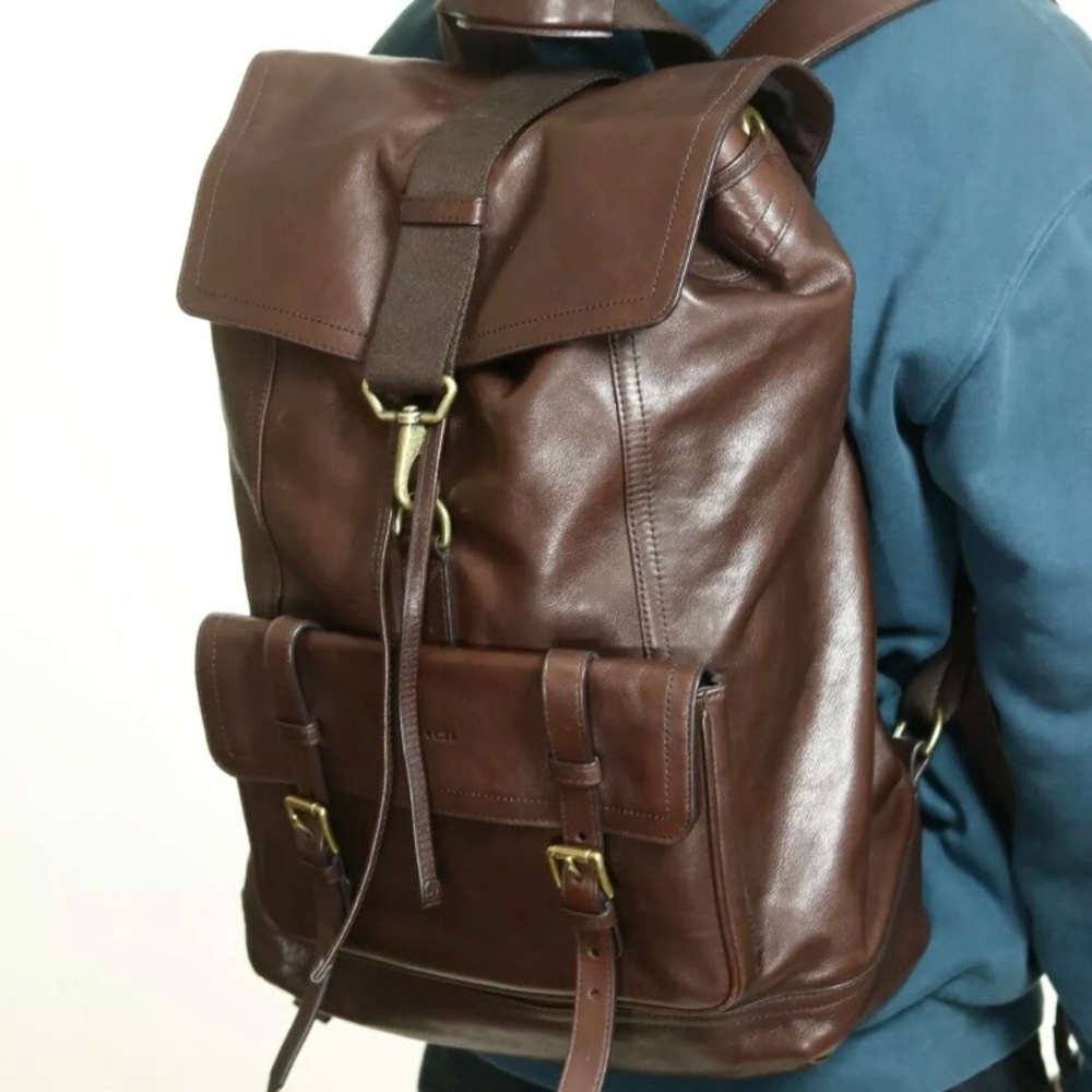 COACH BLEECKER BACKPACK IN LEATHER